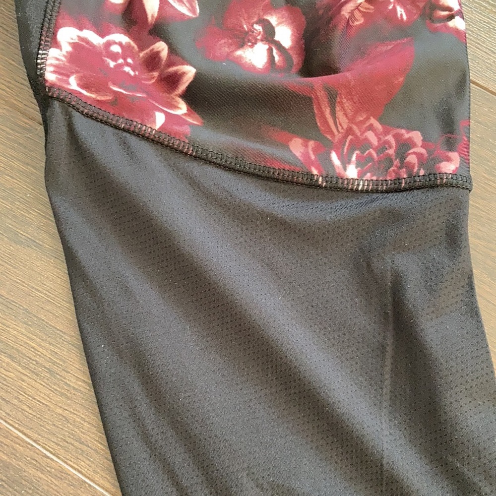 Capris - Picture 4 of 4